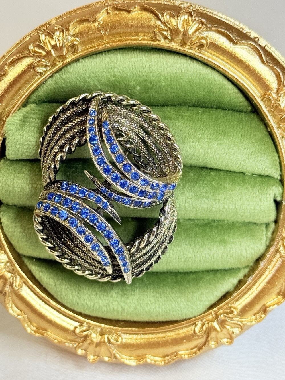 Vtg Coro Blue Rhinestone Feather Wreath Brooch MCM